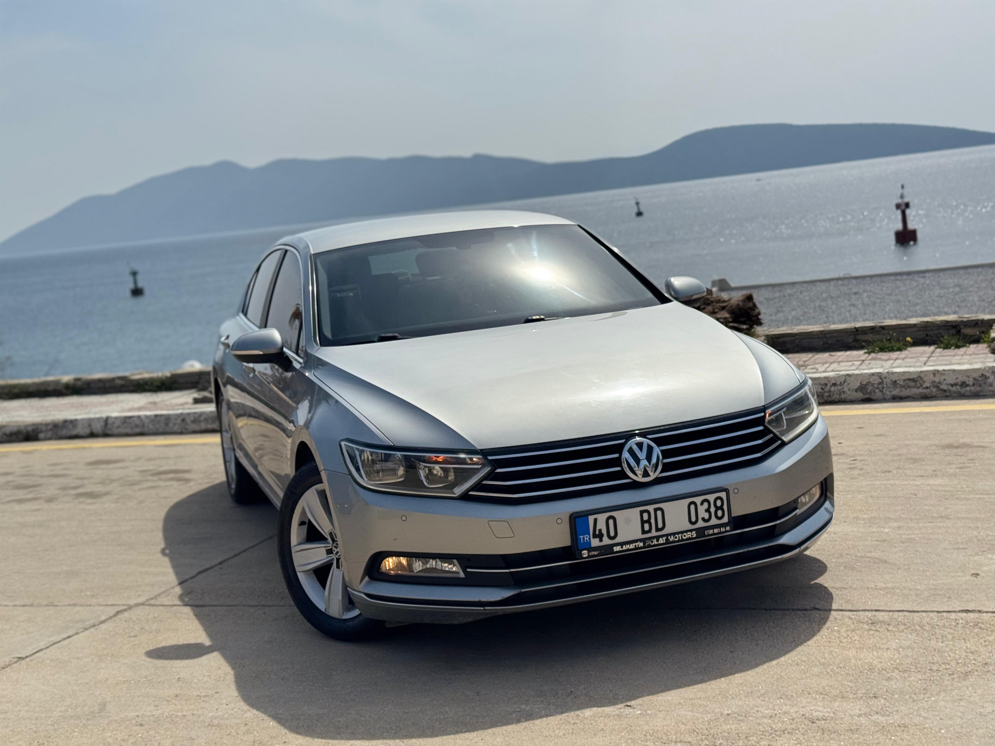 VOLKSWAGEN PASSAT 8